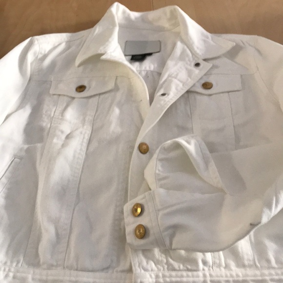 Traditional Denim White jacket by Magda Henao - Picture 6 of 6